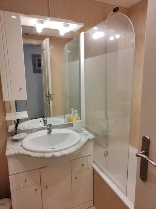 Benalmadena Apartment 66M2 Terrace 16M2 Sea View 200M From The Beach Exterior photo